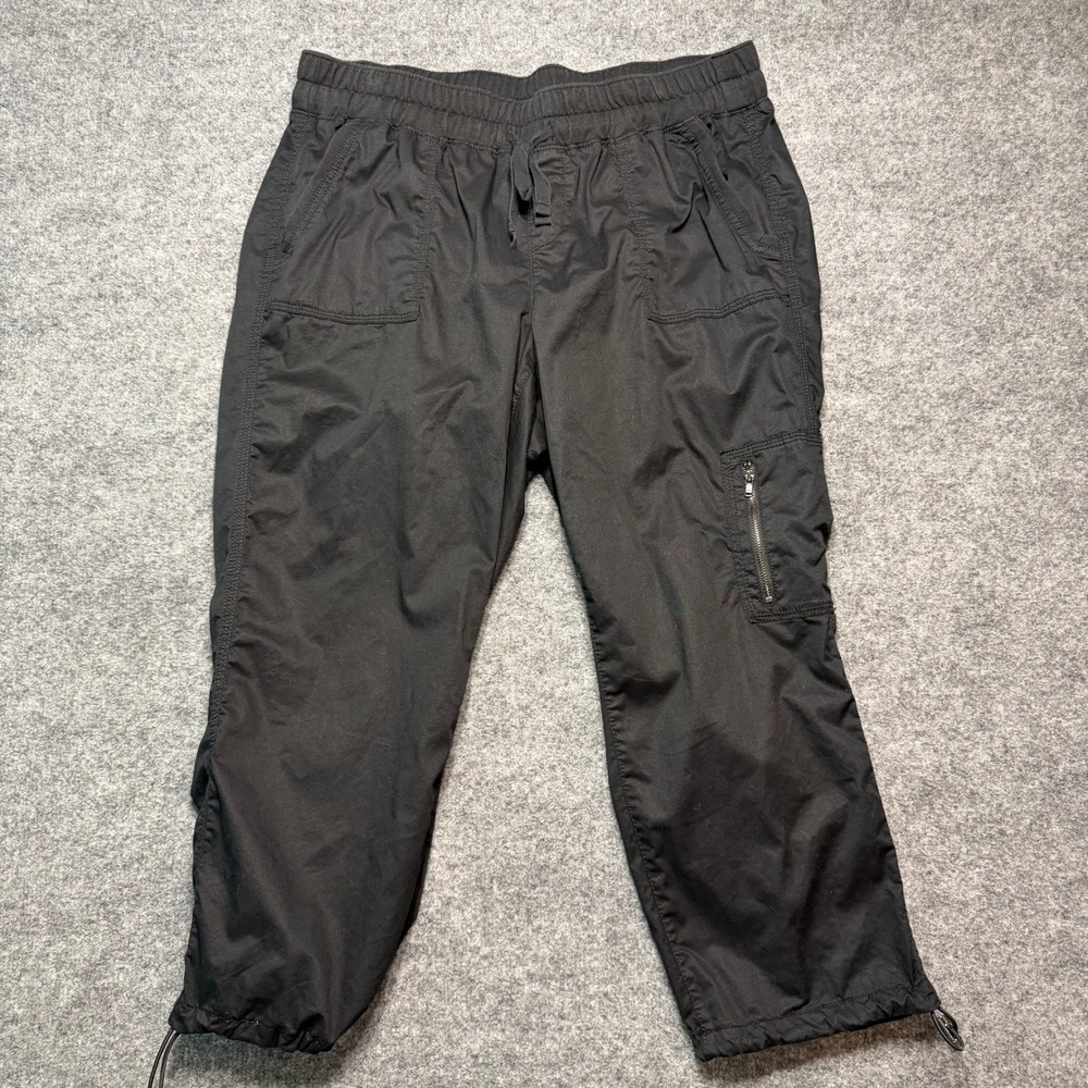 LANE BRYANT Black Cargo Pants Elastic Waist Cropped Utility Capri Trousers 10/12